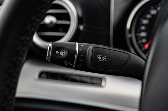 Mercedes-Benz E-Klasse (2016) thumbnail 5
