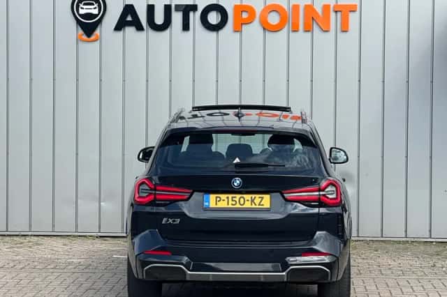 BMW iX3 (2022) thumbnail 6