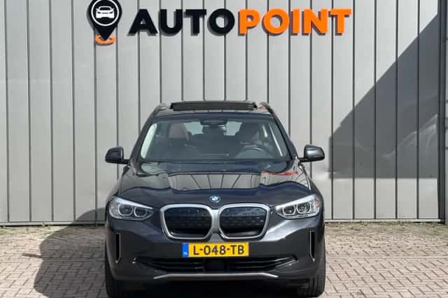 BMW iX3 (2021) thumbnail 4