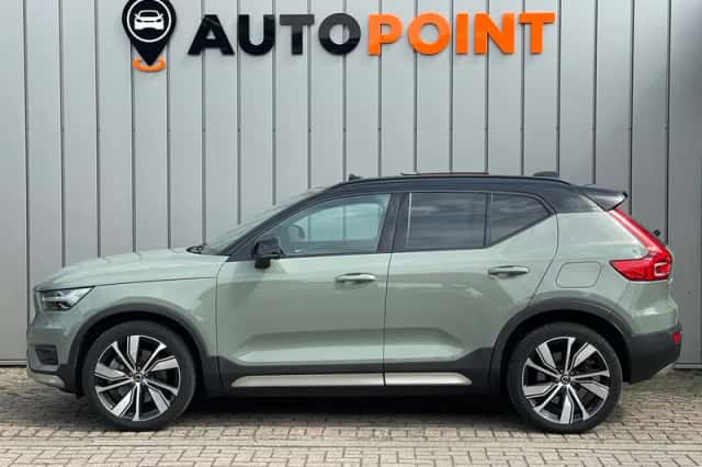 Volvo XC40 (2021) thumbnail 4