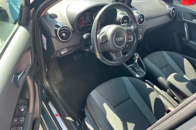 Audi A1 (2015) thumbnail 3