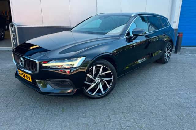 Volvo V60 (2019) thumbnail 1