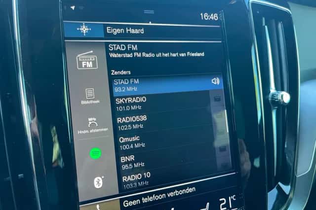 Volvo V60 (2019) thumbnail 3