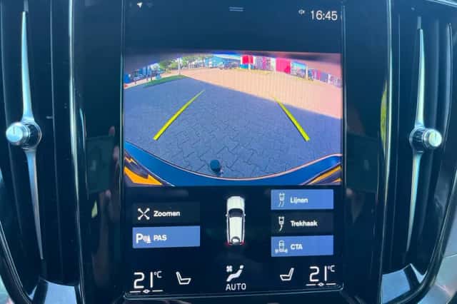 Volvo V60 (2019) thumbnail 6