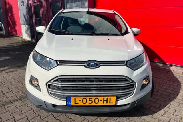 Ford EcoSport (2016) thumbnail 6