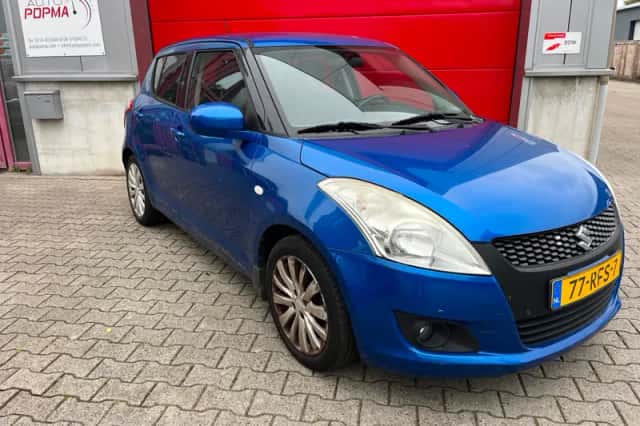 Suzuki Swift (2011) thumbnail 1