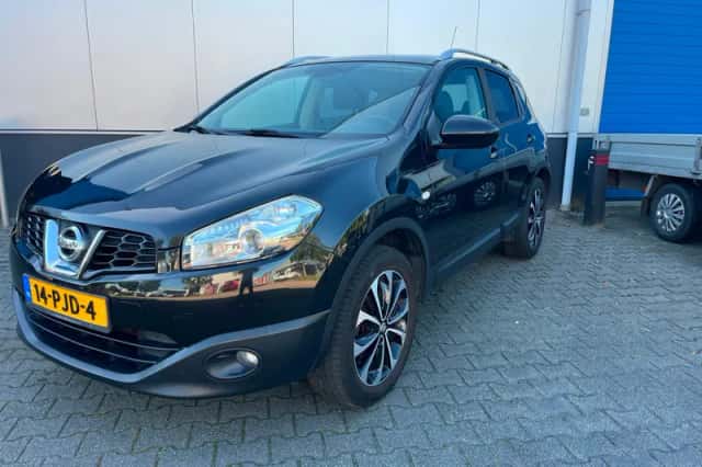 Nissan Qashqai (2011) thumbnail 1
