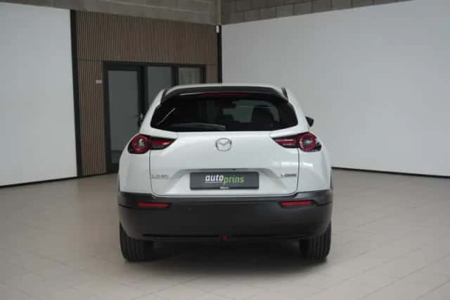 Mazda MX-30 (2021) thumbnail 6