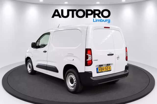 Opel Combo (2019) thumbnail 2