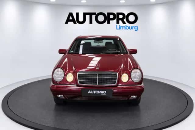 Mercedes-Benz E-Klasse (1996) thumbnail 4