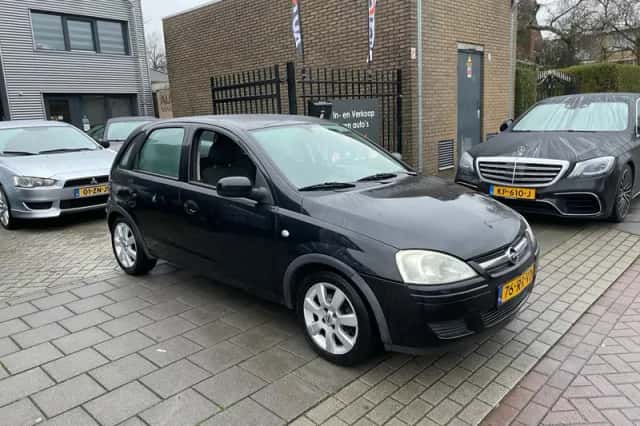 Opel Corsa (2005) thumbnail 3