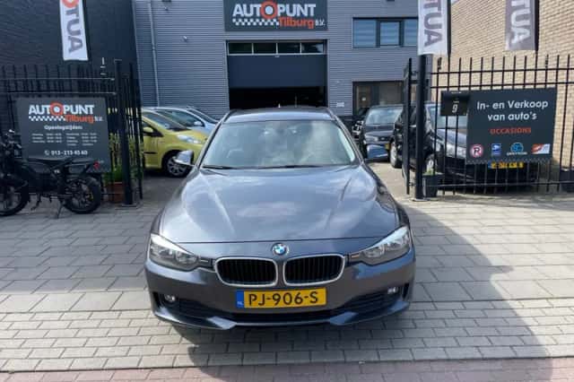 BMW 3-Serie (2013) thumbnail 2