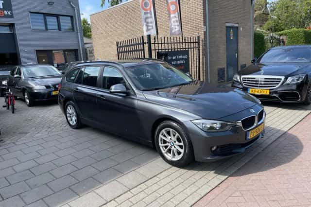 BMW 3-Serie (2013) thumbnail 3