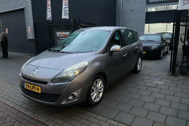 Renault Grand Scénic (2010) thumbnail 1