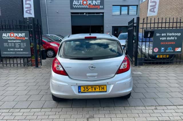 Opel Corsa (2007) thumbnail 5