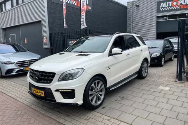 Mercedes-Benz M-Klasse (2013) thumbnail 1