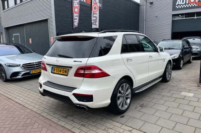 Mercedes-Benz M-Klasse (2013) thumbnail 4