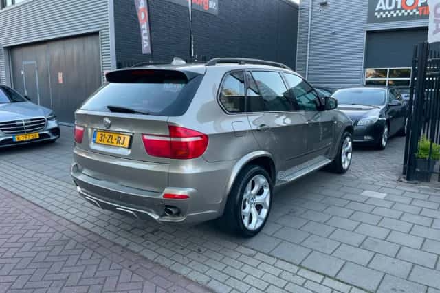 BMW X5 (2008) thumbnail 4