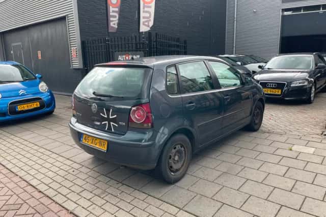 Volkswagen Polo (2007) thumbnail 4