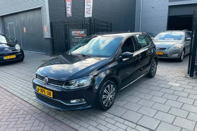 Volkswagen Polo (2014) thumbnail 1