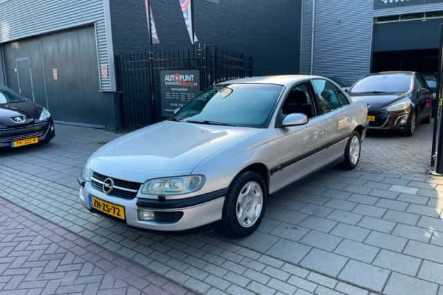 Opel Omega (1999) thumbnail 1