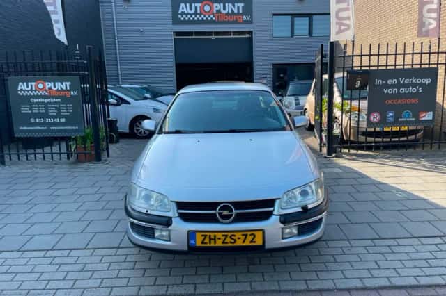 Opel Omega (1999) thumbnail 2