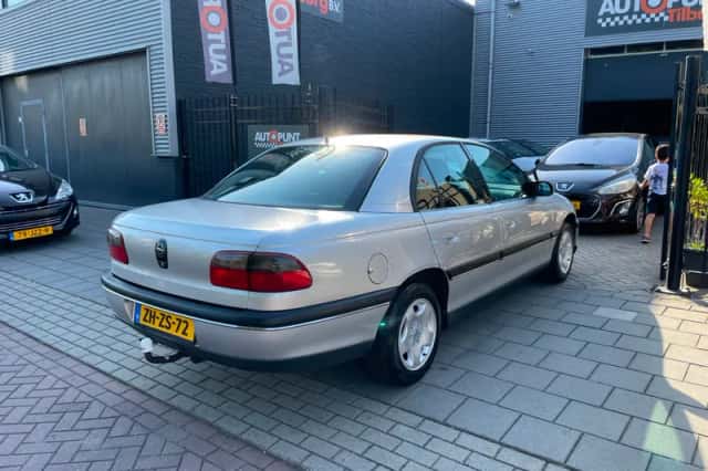 Opel Omega (1999) thumbnail 4