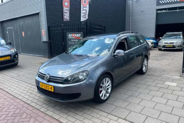 Volkswagen Golf (2010) thumbnail 1