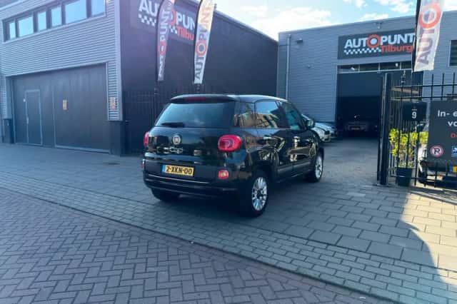 Fiat 500L (2014) thumbnail 4