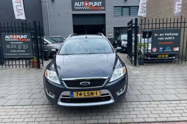Ford Mondeo (2010) thumbnail 2