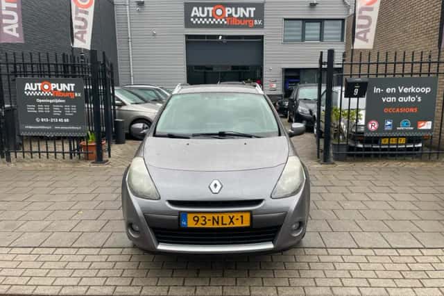 Renault Clio (2010) thumbnail 2