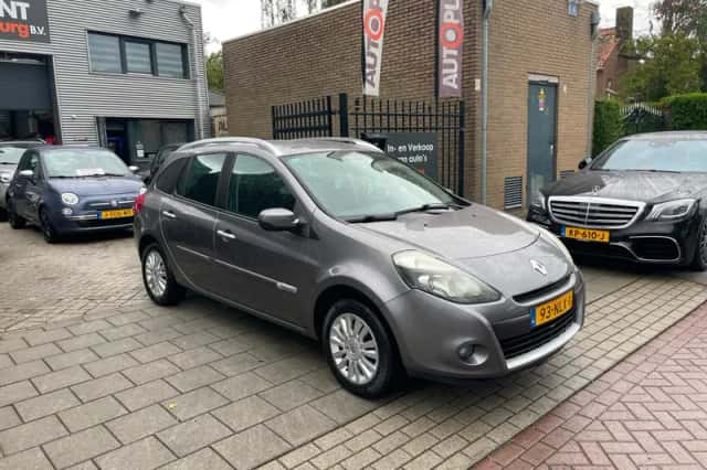 Renault Clio (2010) thumbnail 3