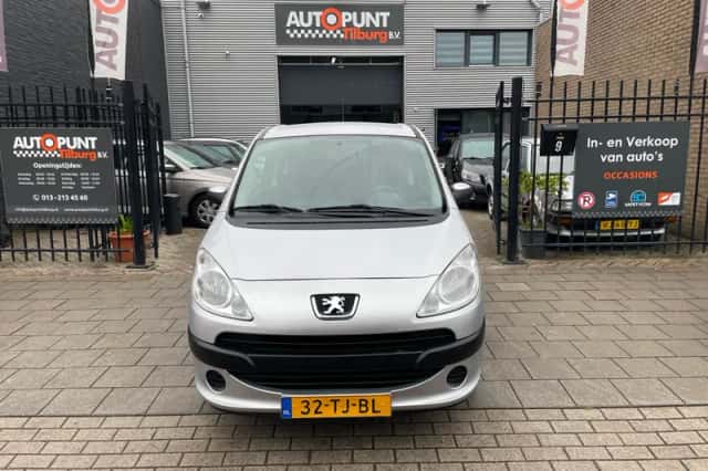 Peugeot 1007 (2006) thumbnail 2