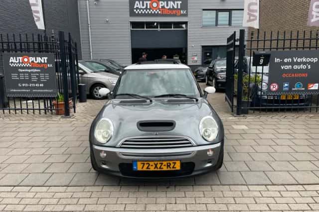 MINI Cooper S (2003) thumbnail 2