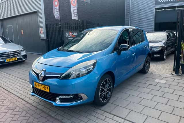 Renault Scénic (2013) thumbnail 1