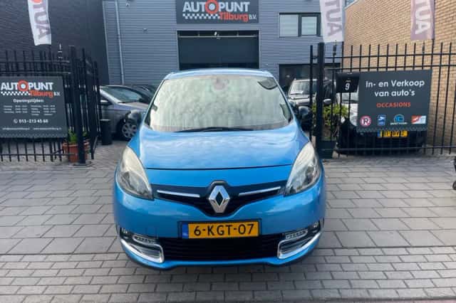 Renault Scénic (2013) thumbnail 2