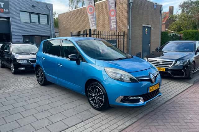 Renault Scénic (2013) thumbnail 3