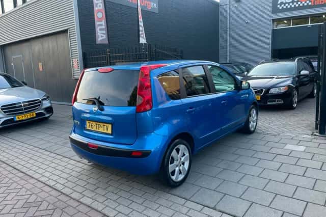 Nissan Note (2006) thumbnail 4
