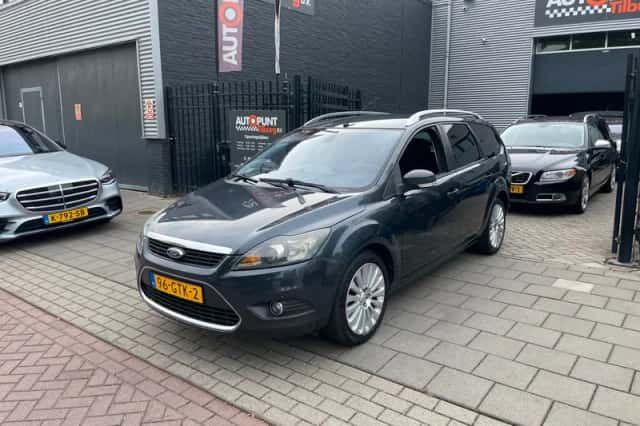 Ford Focus (2008) thumbnail 1