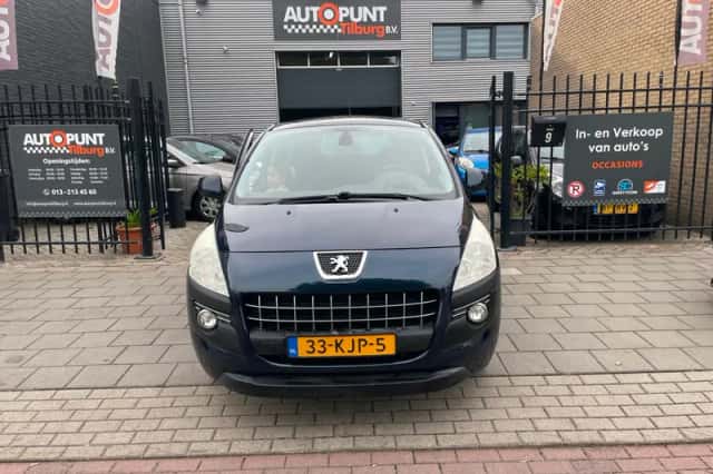 Peugeot 3008 (2009) thumbnail 2