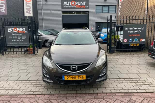 Mazda 6 (2010) thumbnail 2