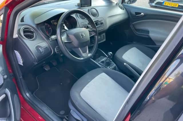 SEAT Ibiza (2015) thumbnail 6