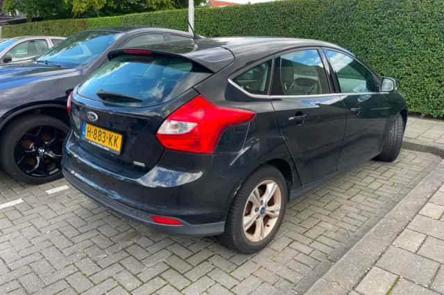 Ford Focus (2014) thumbnail 3