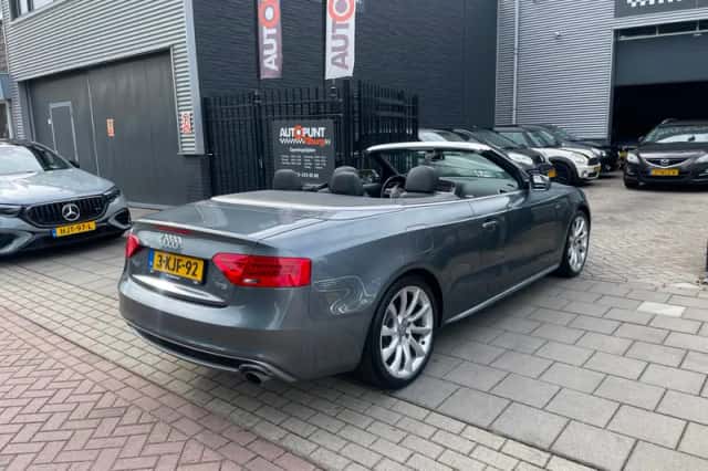 Audi A5 (2013) thumbnail 4