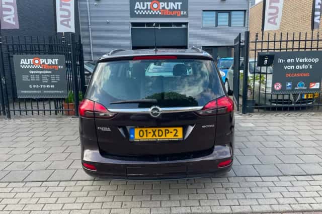 Opel Zafira (2012) thumbnail 5