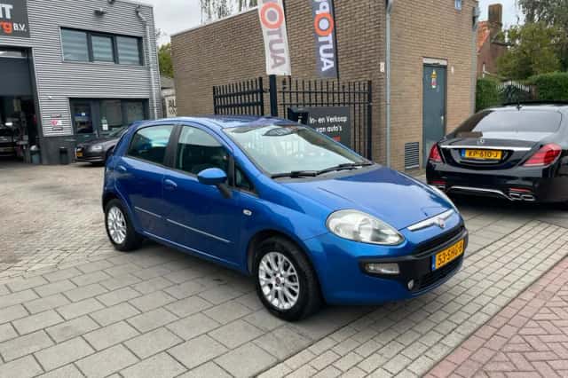 Fiat Punto Evo (2011) thumbnail 3