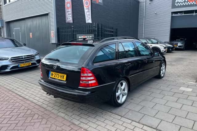 Mercedes-Benz C-Klasse (2006) thumbnail 4