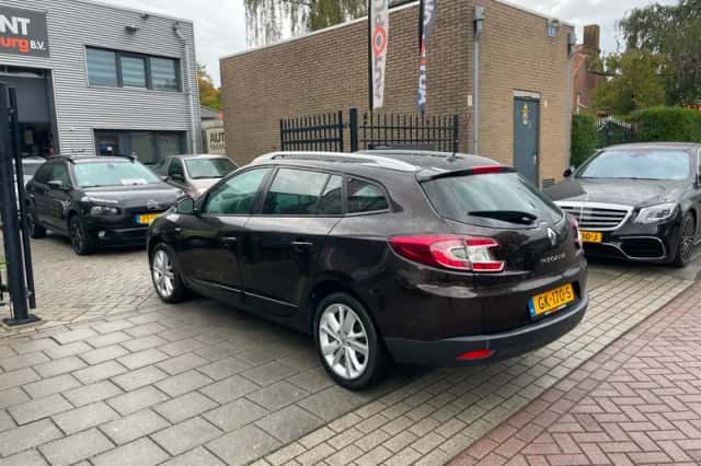 Renault Mégane (2015) thumbnail 6