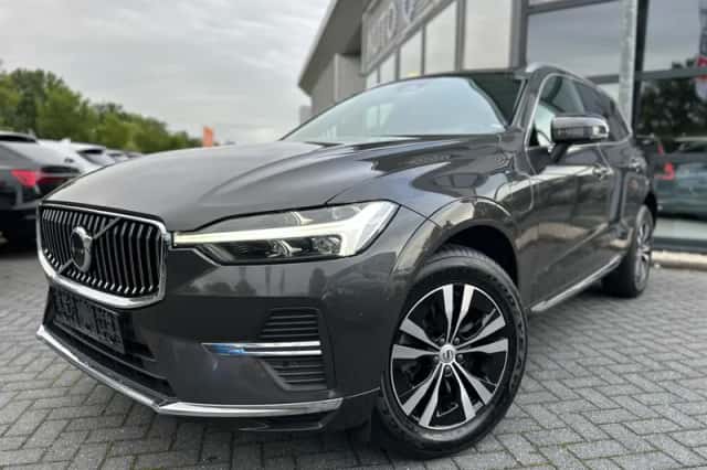 Volvo XC60 (2023) thumbnail 1