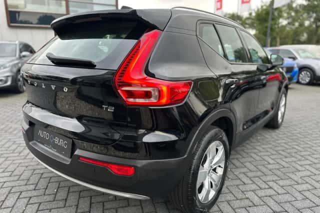 Volvo XC40 (2022) thumbnail 4